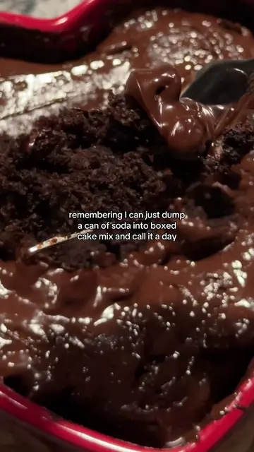 Vegan cooking and baking can be SO much simpler than people think 🤎 Sometimes i