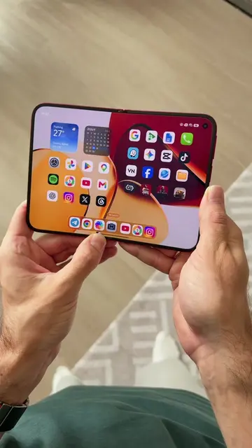 Xiaomi 18 Fold with an iPhone Duo-style open and close animation 👀 I installed 
