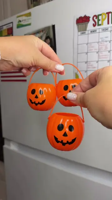 Dollar Tree Halloween find turned into the cutest glowing fridge decor 🎃✨ So ea