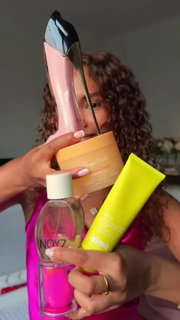 A GRWM inspired by culture, comunidad & beauty. 🧡🤭 ✨ @Carolina Herrera Good Gi