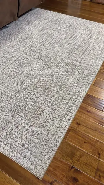 An actual non slip rug that’s good for the high traffic areas! SO SOFT. Great de