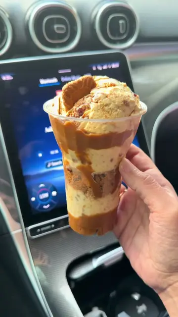 Real tasty real good!  #baskinrobbins #biscoff #biscoffspread #sundae  @BaskinRo