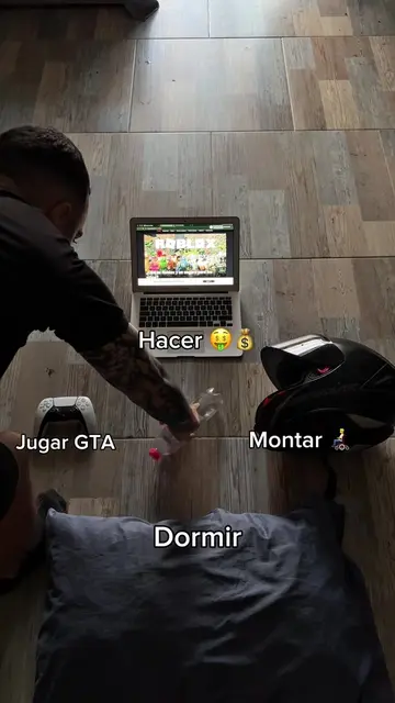 Que elegirías tú? Roblox también ? 💰🤯 @higgsfield.ai #higgsfieldpartner 