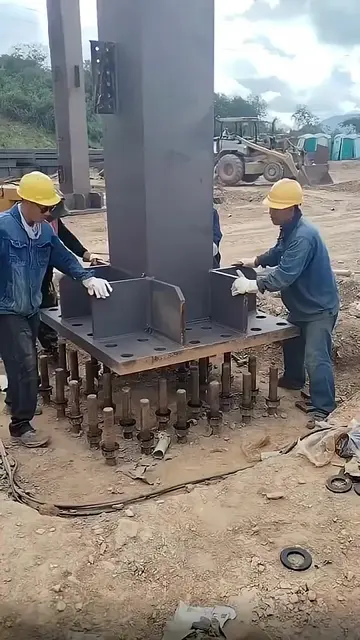 Steel Column Base Installation – Anchor Bolt Connection