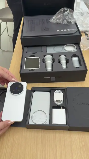 The Vivo X500 Pro Max Creator Kit with Zeiss Imaging is now available for in-sto