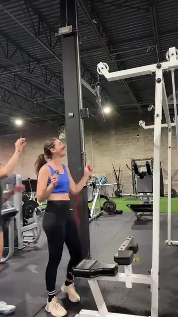 Not Feeling Lat Pulldowns In Your Lats? Fix your setup + feel the difference. Fu