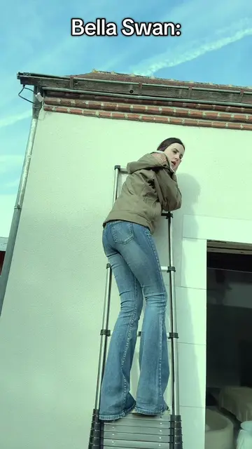 Que Edward vienne la sauver pitié… #twilight #bella #bellaswan #humor #twilights