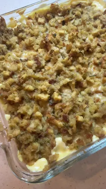 Creamy stove top stuffing chicken is easy and the ultimate comfort food! #EasyRe