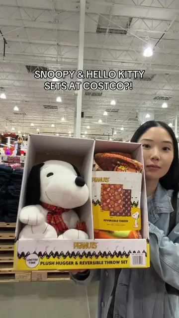 Snoopy and Hello Kitty blanket & throw sets at Costco?!👀👀 these are soooo cute