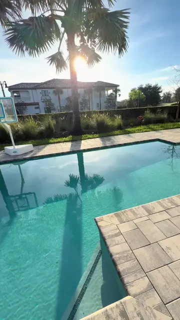 This 7-bedroom luxury house in Kissimmee is such a good option if you’re traveli