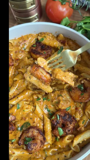 Marry Me Shrimp Pasta: full recipe on my website Golden Grace Kitchen and search