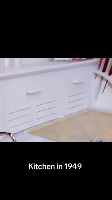 Kitchen in 1949 🏴󠁧󠁢󠁥󠁮󠁧󠁿 #tiktokcreator #History #Throwback #tiktokuk #Nos