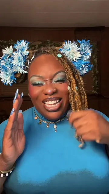 Did I eat it up again 🤭💙 #colorfuleyeshadow #bluemakeup #makeuptransitions #fu