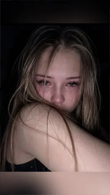 Урок по созданию фотографий со слезами. Как сделать эффект плачущей девушки? про