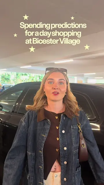 I can confirm Hayley did have lunch😂💸 @Izzy xoxo @Hayley.g17 #bicestervillage 