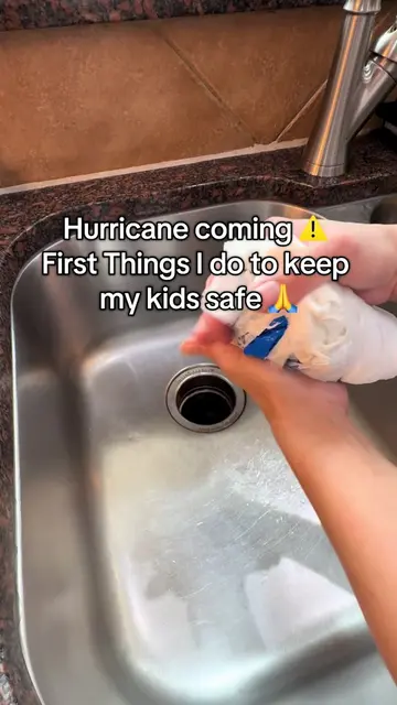 Hurrican coming 🌀 First Things I do to keep  my kids safe 🙏#poweroutage #hurri