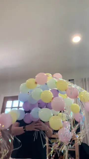 Skip the cupcakes and bring balloon wands instead! These were so easy to make us