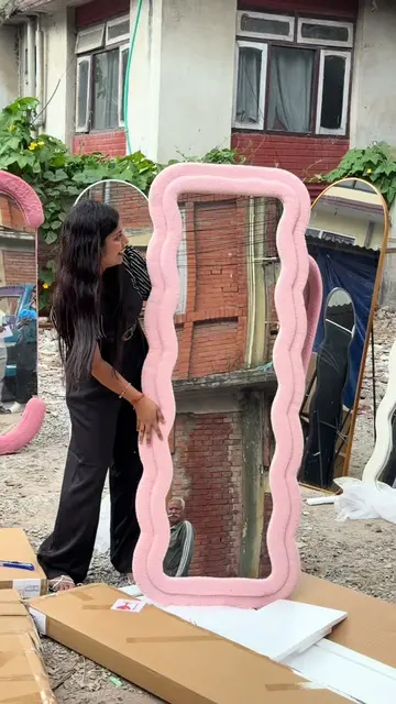 ✨ Upgrade your space with our latest Stand Mirror Collection! 🪞 Modern designs,