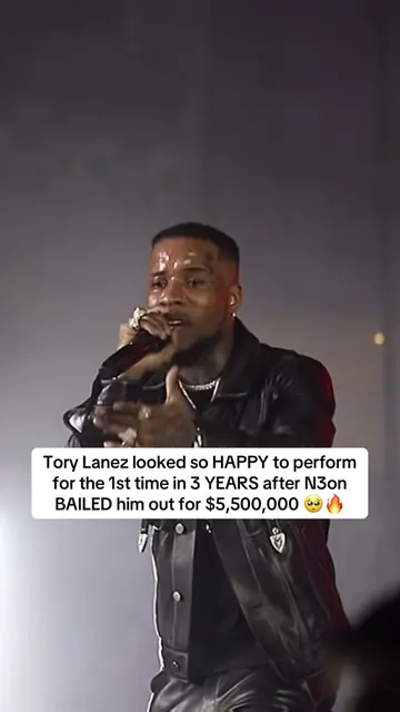 Tory Lanez looked so HAPPY to perform for the 1st time in 3 YEARS after N3on BAI
