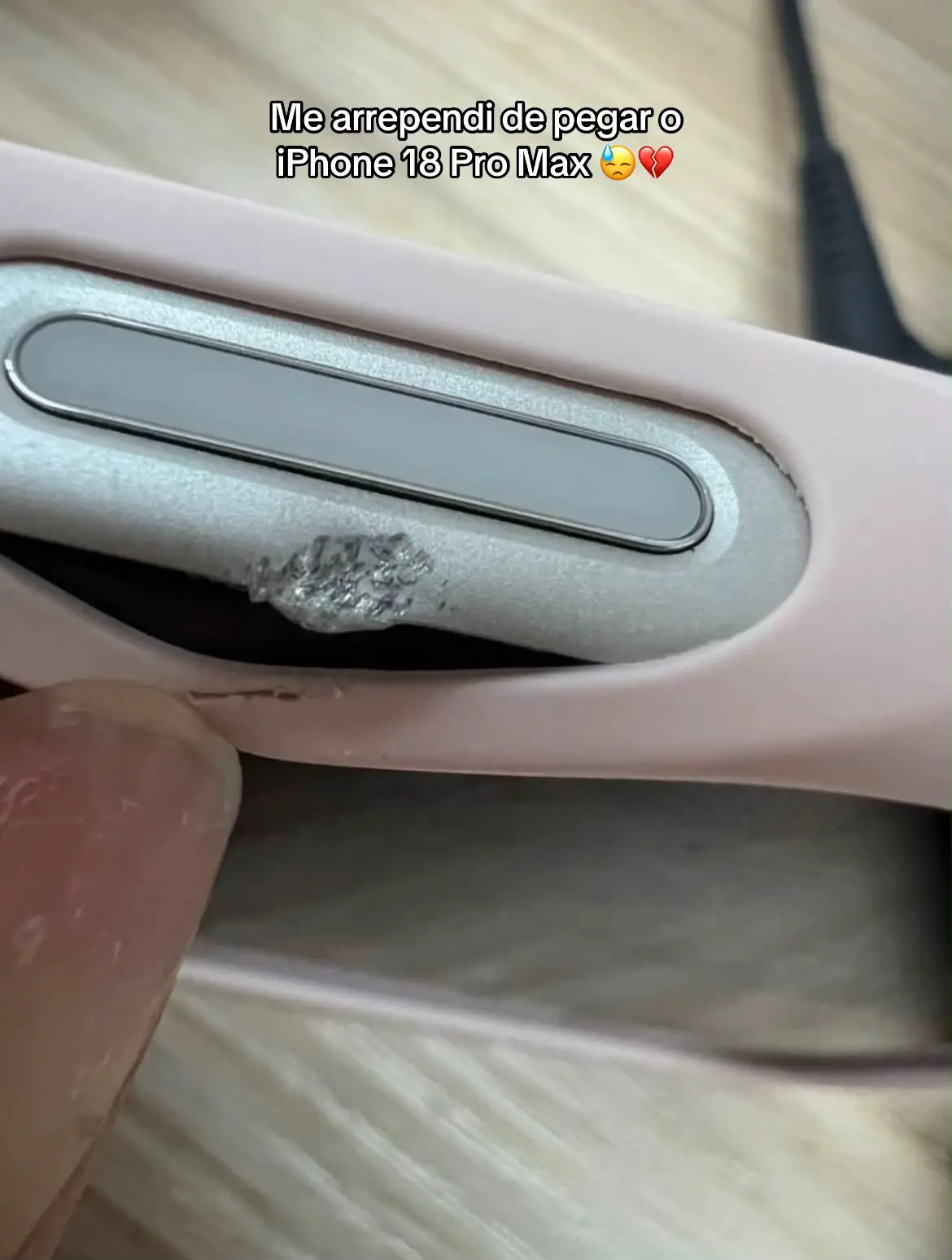 18 Pro Max já foi de F 💔 #iphone18promax #apple #queda #conserto 