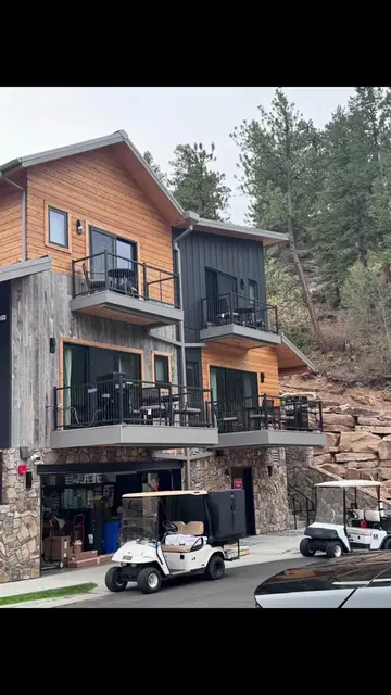 Found this place on TikTok and HAD to try it 🍂🏔️ We just spent the weekend at 