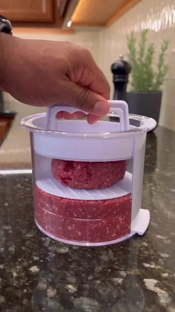 Comment “PATTY” if you want yours 😂✨  Meal prep has never been so easy  #mealpr