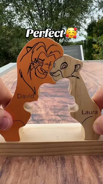 They loved it💕#familylove #gift #lionking #wooden 