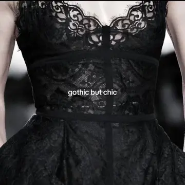 #gothic #fashion #blacklace #totalblack #gothicfashion 