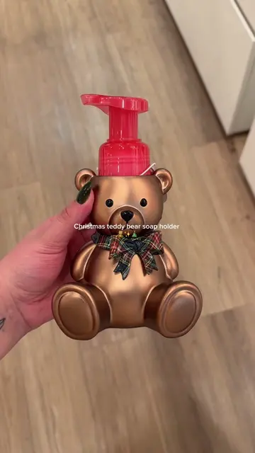 The cutest soap holder 🧸✨🎄❤️ @Bath & Body Works #fyp #christmas #bathandbodywo