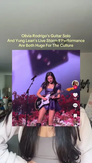 olivia rodrigo’s maggots for brains guitar solo on the unraveled tour and yumg l