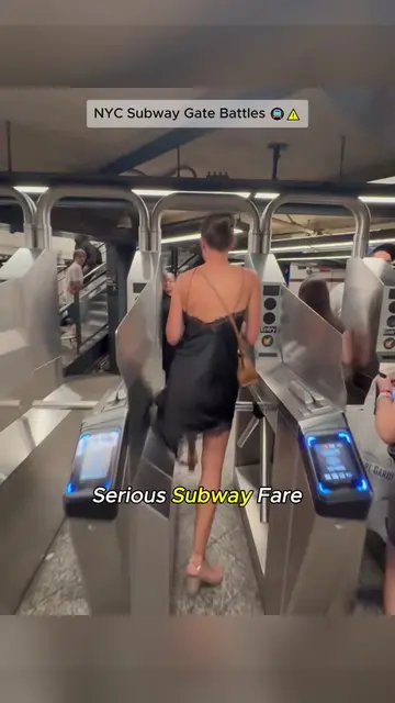HowPeopleKeepBeatingSubwayGates🚇😳 #NYCSubway#UrbanEngineering#CityLife#PublicT