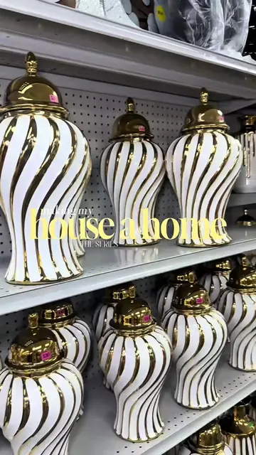 Vintage is the new modern >>>✨😍 On today’s episode of making my house a home I 
