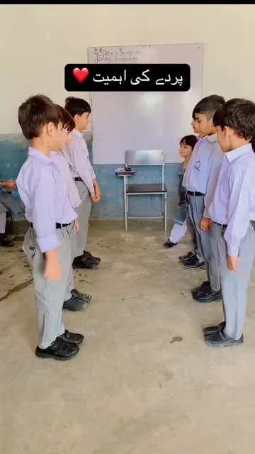 پردہ عورت کی عزت کم نہیں کرتا، بلکہ اس کے وقار اور حیا کو نمایاں کرتا ہے۔ 🤍✨🌸#