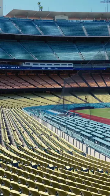 LA's gotten used to October. Let's own it again, Dodgers. #LetsGoDodgers @Los An