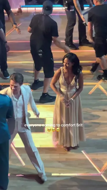 they seem like the most supportive group of people ever🥹🥹 @Britt Stewart  #bri