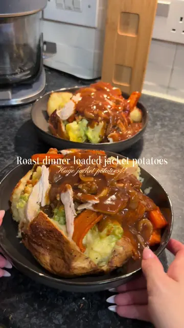 Roast dinner loaded jacket taties are you joking meeeee🤤🤤🤤 this was incredibl