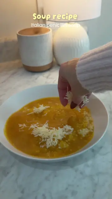 RECIPE 👇 • 1 onion  • 6-8 stalks of celery  • 4-5 carrots  • 6-8 cloves of garl