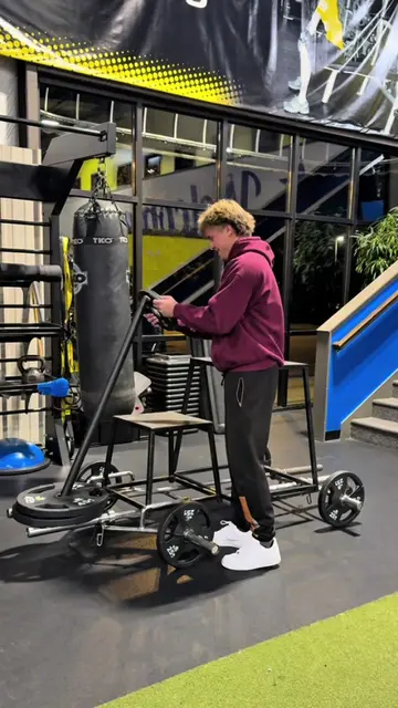 Last 2 brain cells at work “2am activities”#@Sam Lashenko #comedy #gym #funny #w