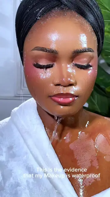 Pour on the water—your makeup still won’t move! 💦💄 BE A DISTRIBUTOR TODAY   08