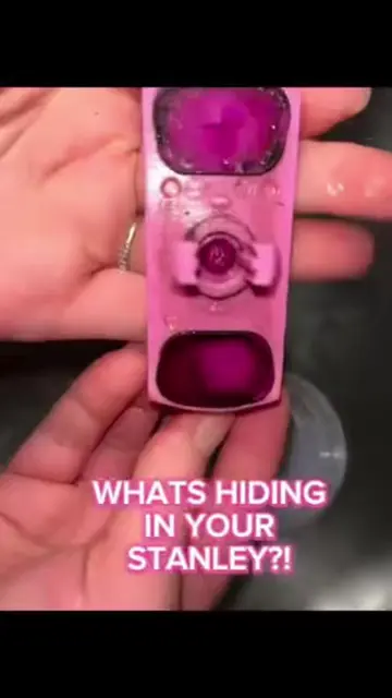 I’m honestly so disgusted. I never knew this top piece came off, did you? 🤯🤯🤯