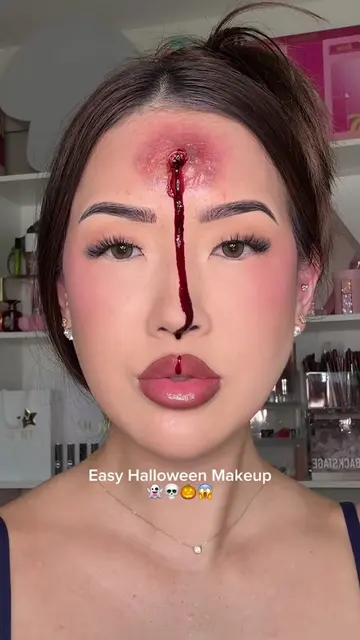 Easy bullet hole makeup🩸 #halloween #easyhalloweenmakeup #makeup #sfxmakeup 