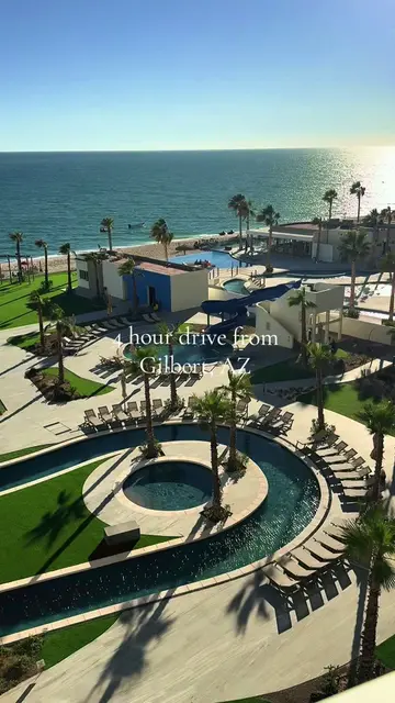 Only 4 hours from Gilbert, AZ and we’re waking up to these views! 🌊☀️🌴 The eas