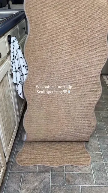 On sale 💃 The perfect kitchen runner. She is affordable, cute, machine washable