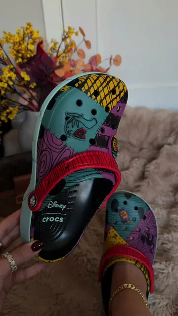 Crocs The Nightmare Before Christmas Clogs ✨😍