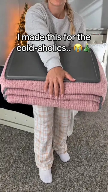 Your “I’m always cold” friend needs this… 🥶🥹 CozyHug is a heated shawl with 3 