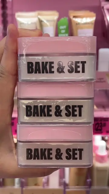 👀👀👀  @MCoBeauty spotted online and had to check it out instore and it’s not i