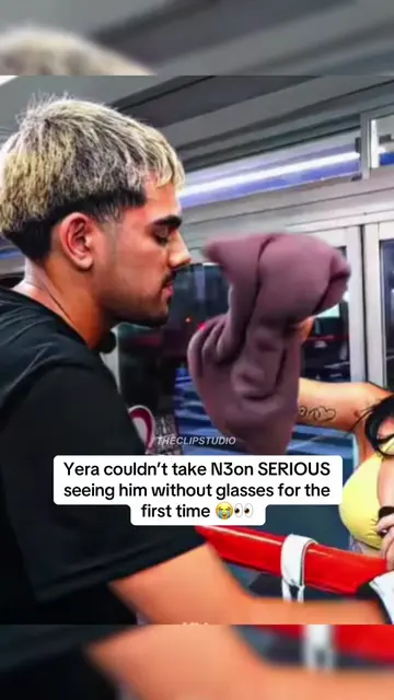 Yera couldn’t take N3on SERIOUS seeing him without glasses for the  first time �