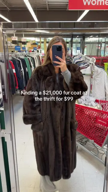 This may be my craziest thrift find 🤯🤯🤯🤯 #thriftfinds #thrifting #thrifttok 