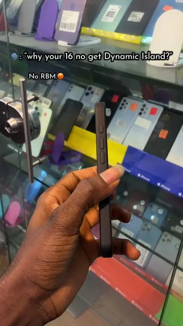 Because 16e & 17e no get Dynamic Island, UNA LOOK AM LESS😫