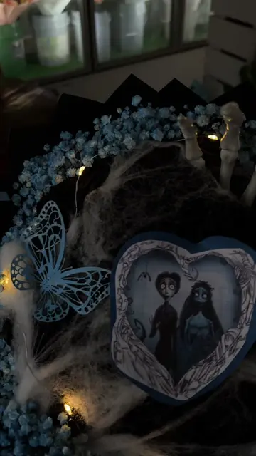 Corpse bride bouquet ✨💙 so breathtaking ! 💙✨🩵 #corpsebride #halloween #housto